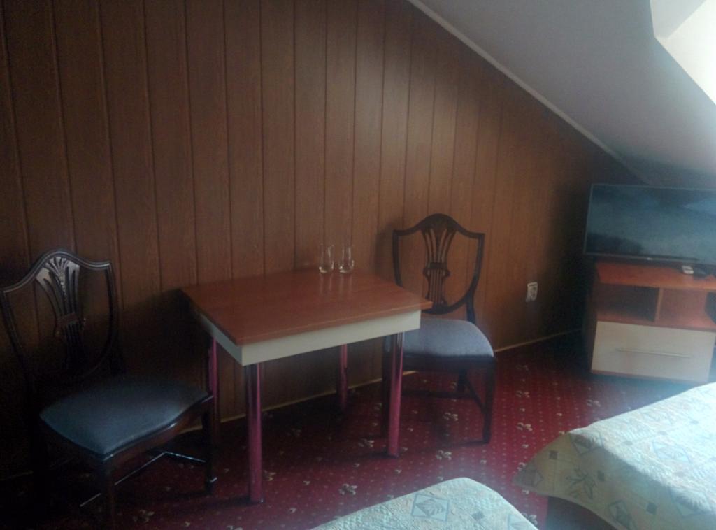 Kaiser Hotel TTchernivtsi Extérieur photo